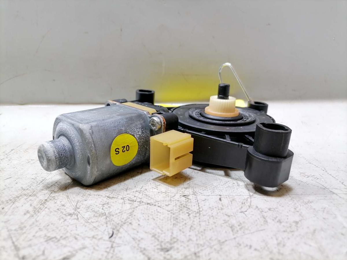 Porsche Macan original Fensterhebermotor hinten rechts Bj.2015